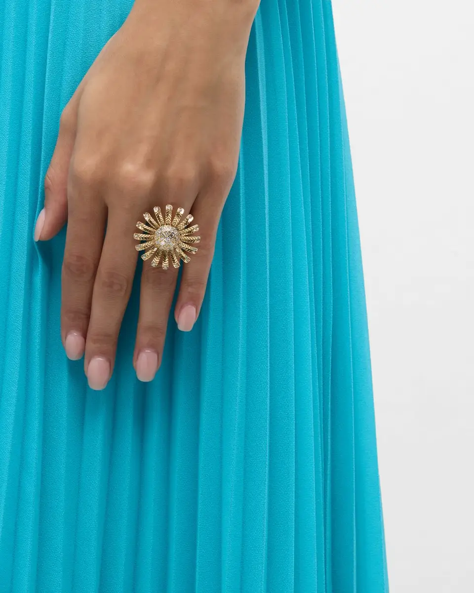 Harwell Godfrey 18K Yellow Gold Chubby Sunflower Diamond Ring, Size 6 | Image 1 Harwell Godfrey 18K Yellow Gold Chubby Sunflower Diamond Ring, Size 6 | Image 1