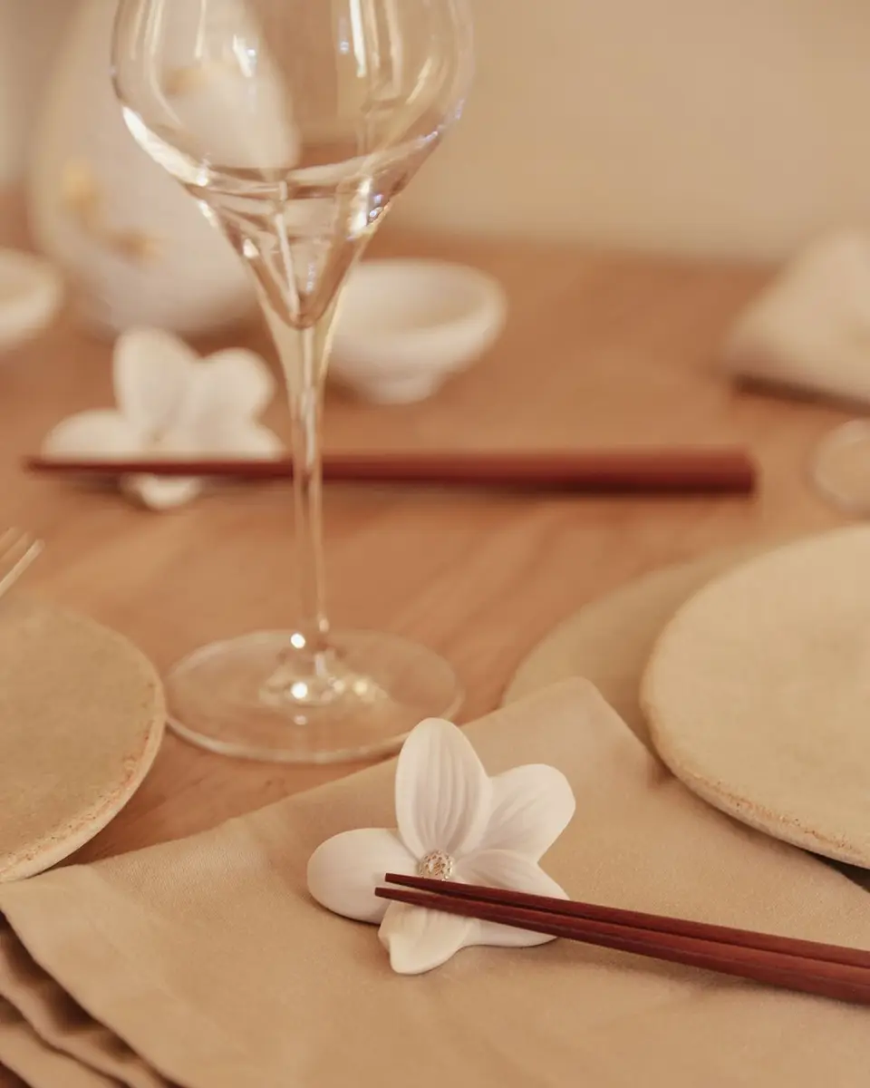 Lladro Lilium Chopsticks Set | Thumbnail 2 Lladro Lilium Chopsticks Set | Thumbnail 2