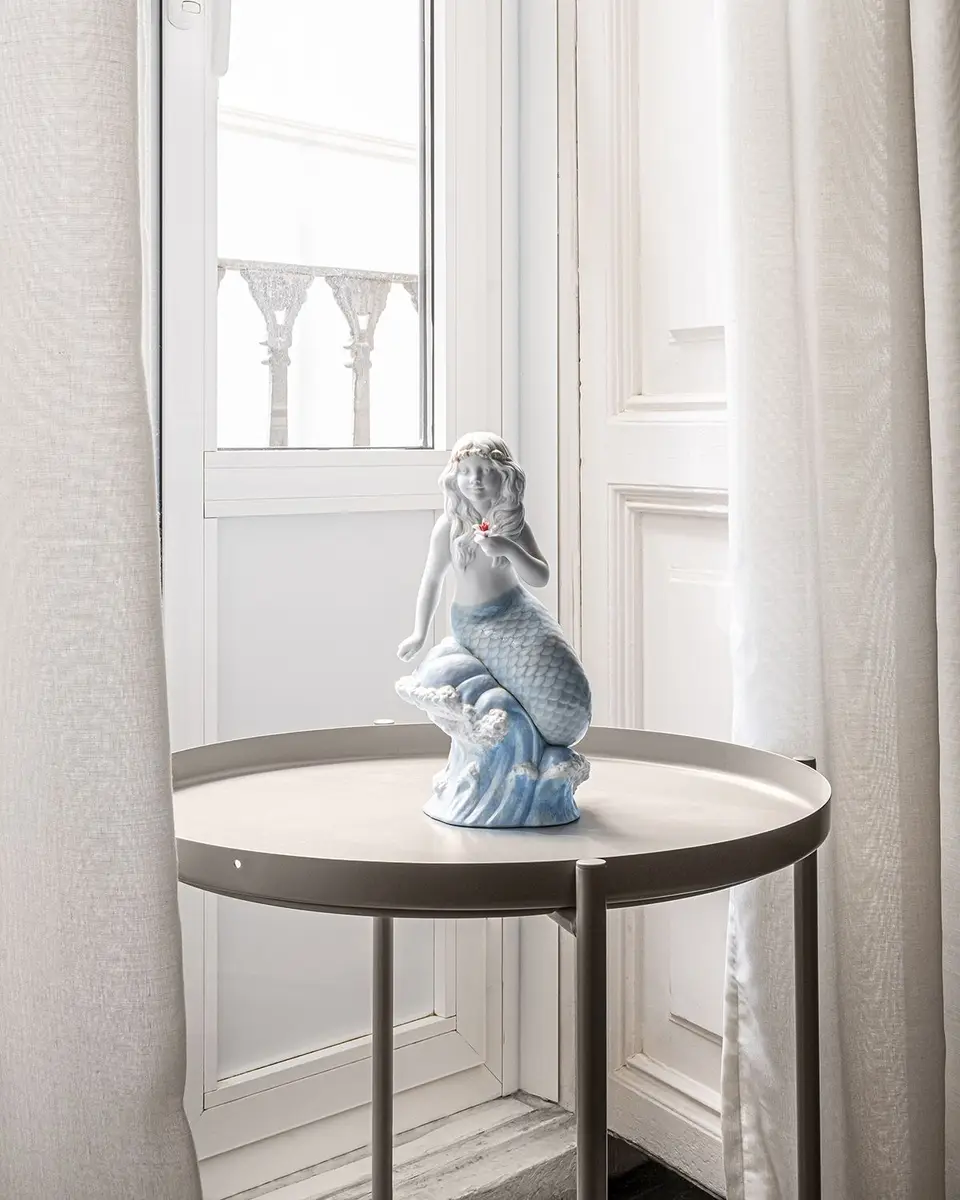 Lladro Ocean's Little Mermaid Figurine | Thumbnail 4 Lladro Ocean's Little Mermaid Figurine | Thumbnail 4
