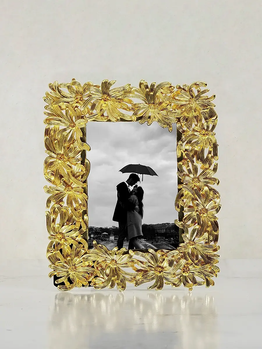 Michael Aram Dahlia 5'' x 7'' Frame | Thumbnail 7 Michael Aram Dahlia 5'' x 7'' Frame | Thumbnail 7