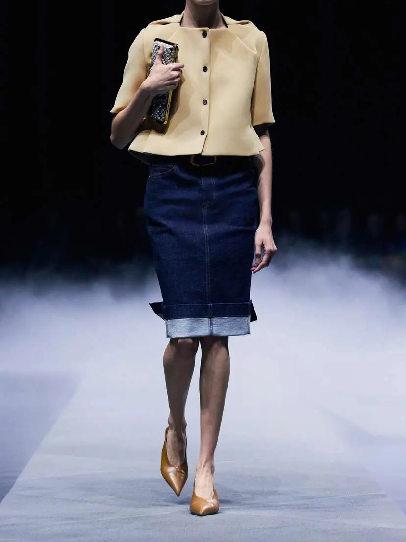 Khaite Franc Cropped Crepe Jacket | Thumbnail 5 Khaite Franc Cropped Crepe Jacket | Thumbnail 5