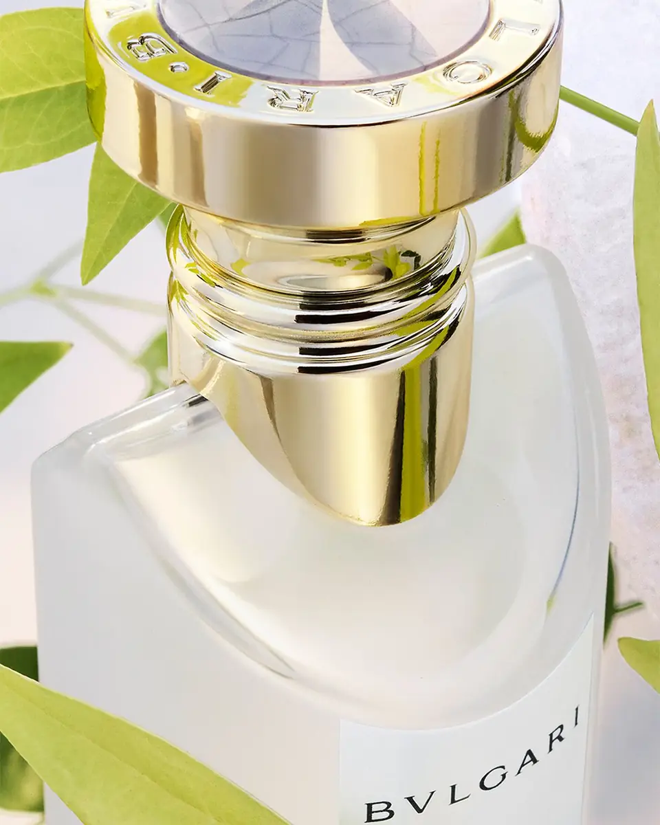 BVLGARI Eau Parfumée Thé Blanc Eau de Toilette, 2.5 oz. | Thumbnail 4