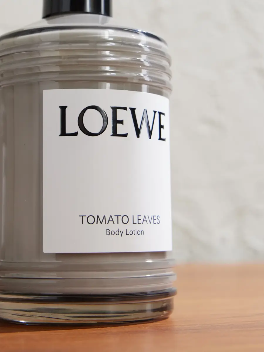 LOEWE PERFUMES Tomato Leaves Body Lotion, 360ml - Men | Thumbnail 3 LOEWE PERFUMES Tomato Leaves Body Lotion, 360ml - Men | Thumbnail 3
