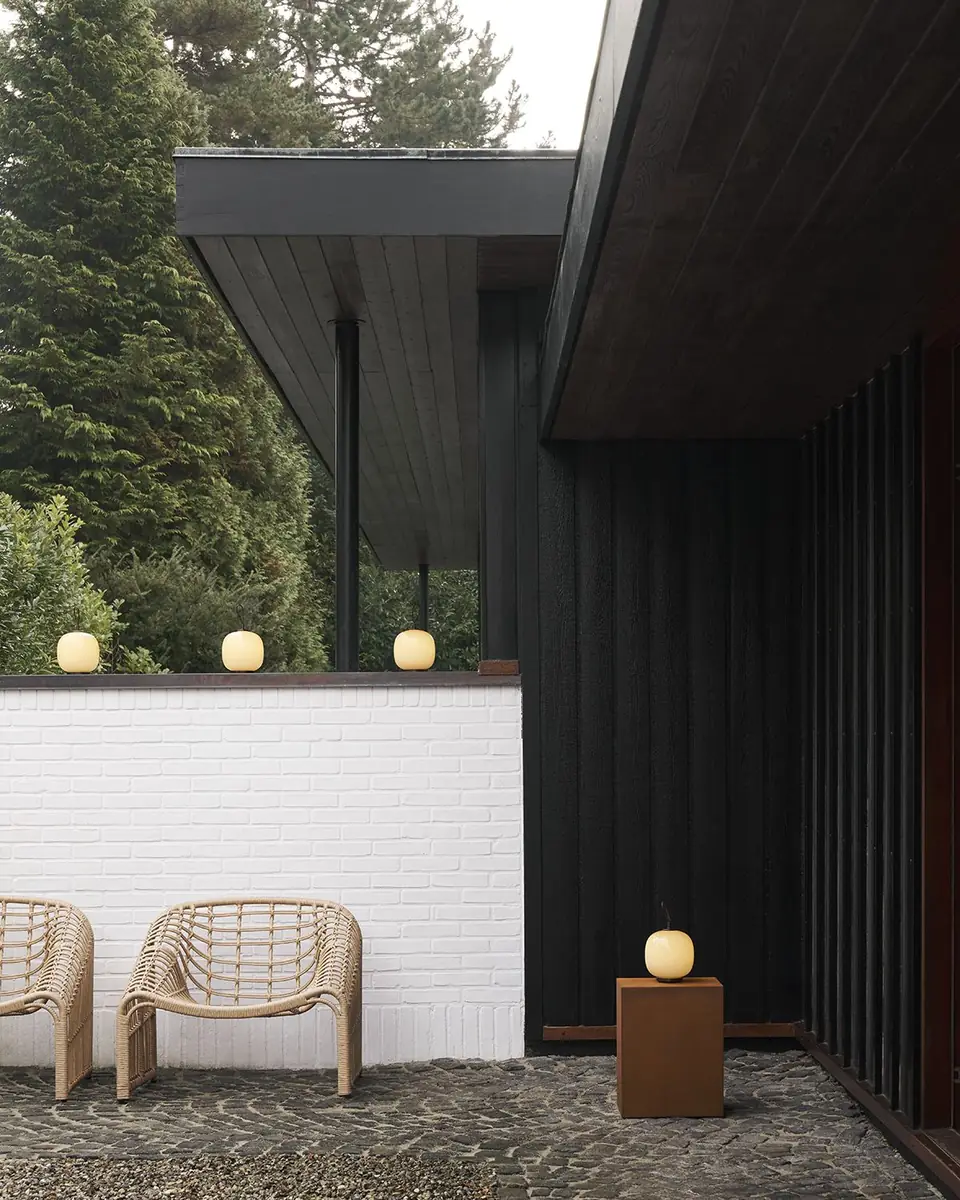 Louis Poulsen VL45 Radiohus 6.9" Portable Lamp | Thumbnail 2 Louis Poulsen VL45 Radiohus 6.9" Portable Lamp | Thumbnail 2