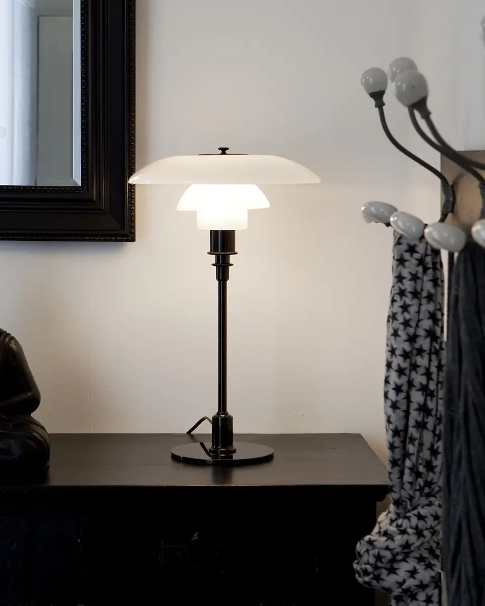 Louis Poulsen PH 3/2 Table | Thumbnail 3 Louis Poulsen PH 3/2 Table | Thumbnail 3