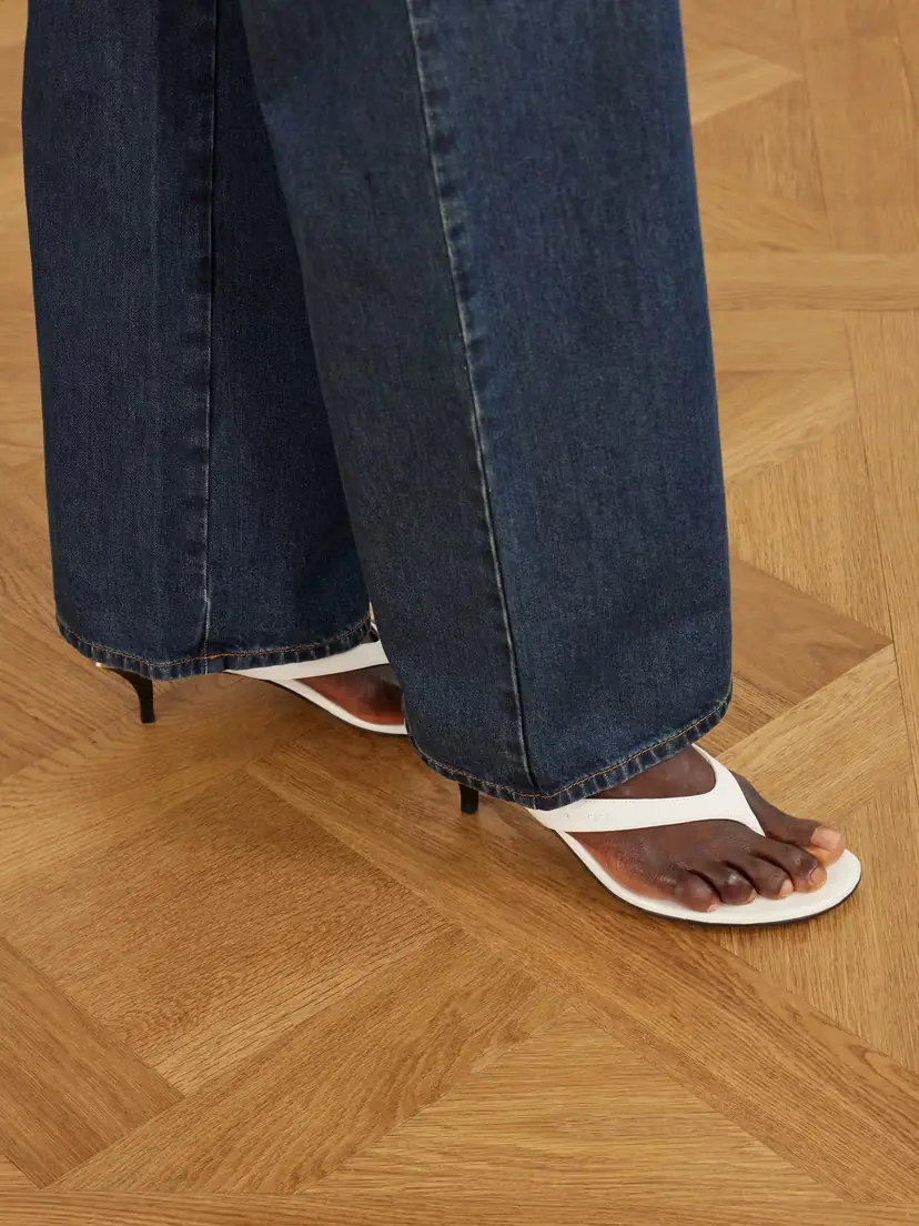 Gucci Vittoria Logo-embellished Leather Thong Sandals | Thumbnail 2