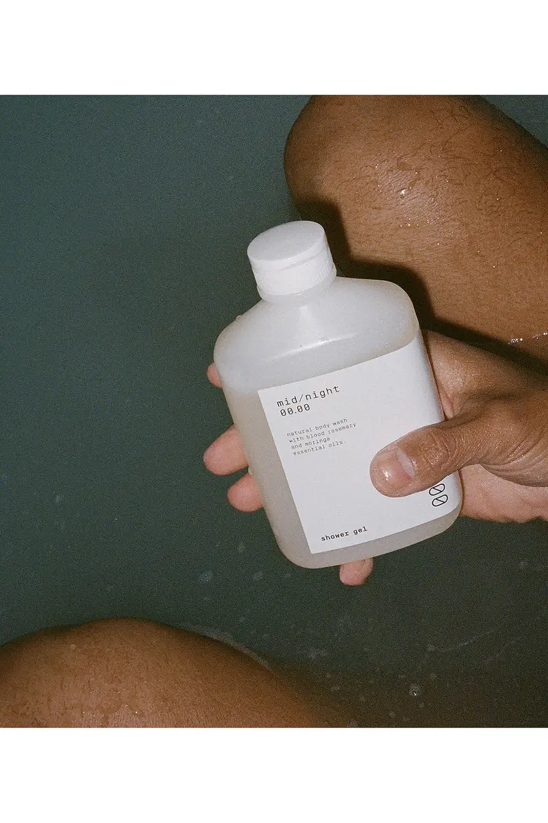 mid/night 00.00 Shower Gel 00.11 | Thumbnail 4