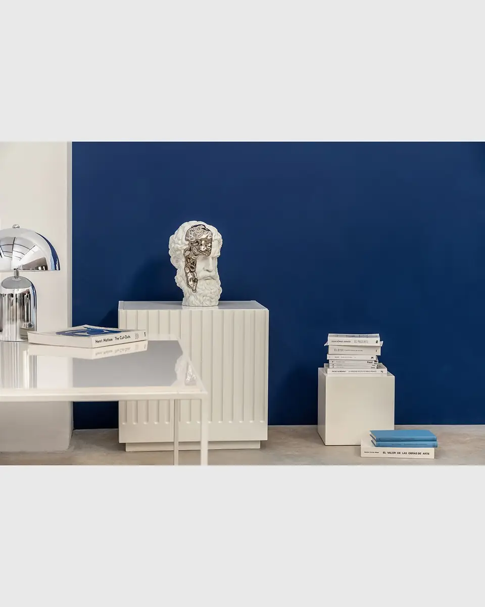 Lladro Eternal Fluidity Thinker Sculpture | Thumbnail 3