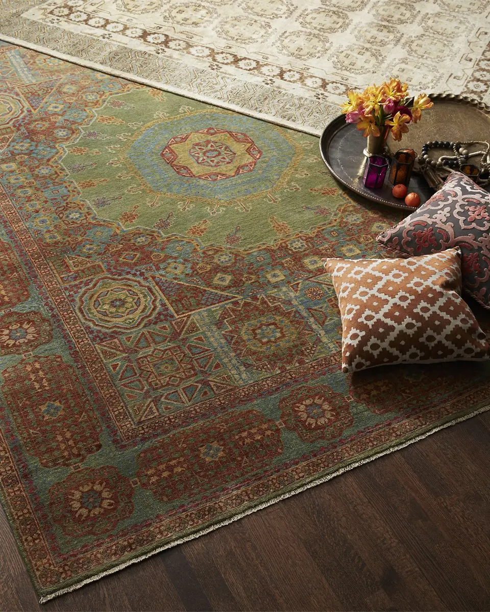 Exquisite Rugs Gina Hand-Knotted Rug | Thumbnail 2