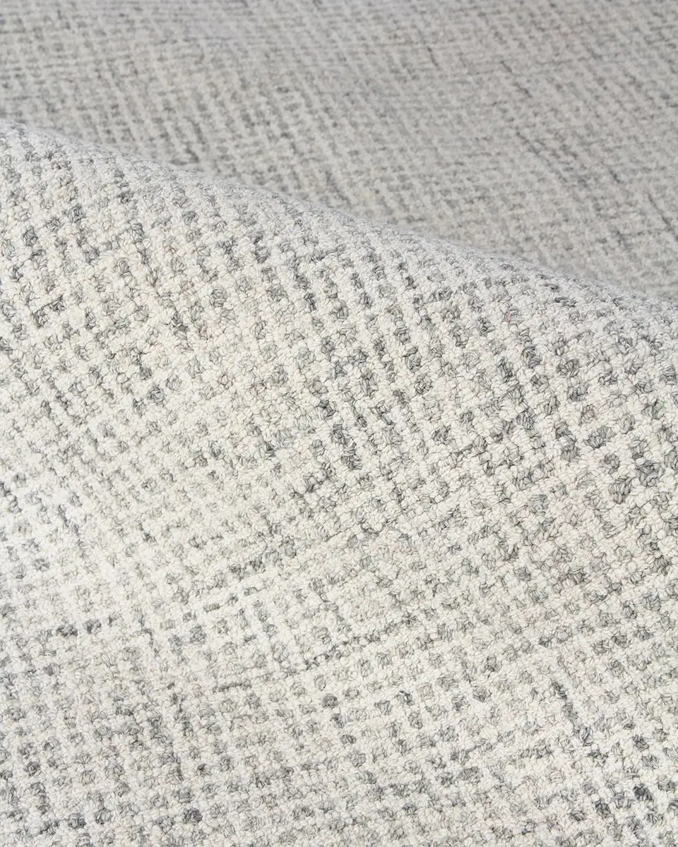 Exquisite Rugs Devor Hand-Tufted Rug | Thumbnail 3