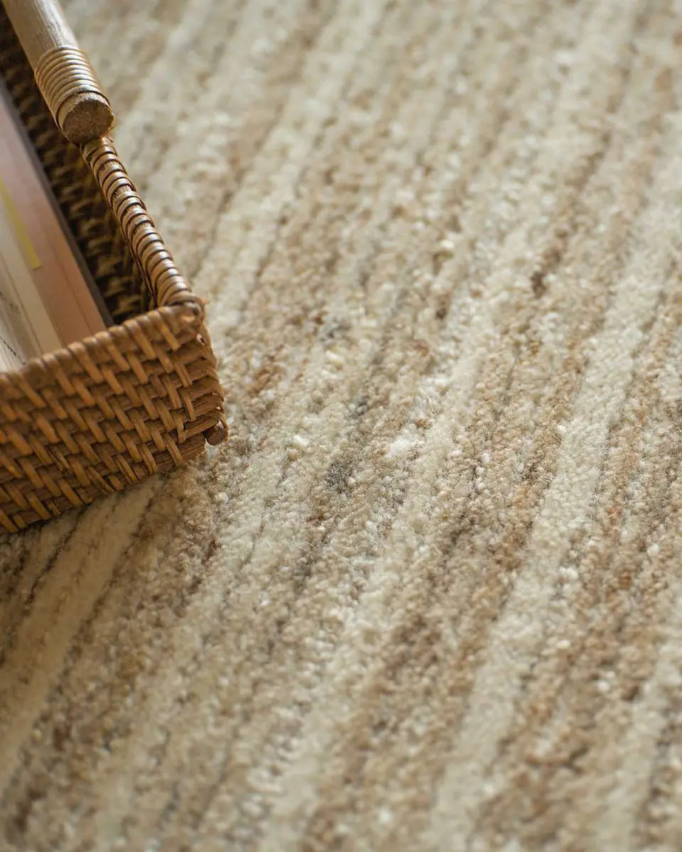 Exquisite Rugs Elko Hand-Loomed Beige Rug | Thumbnail 4