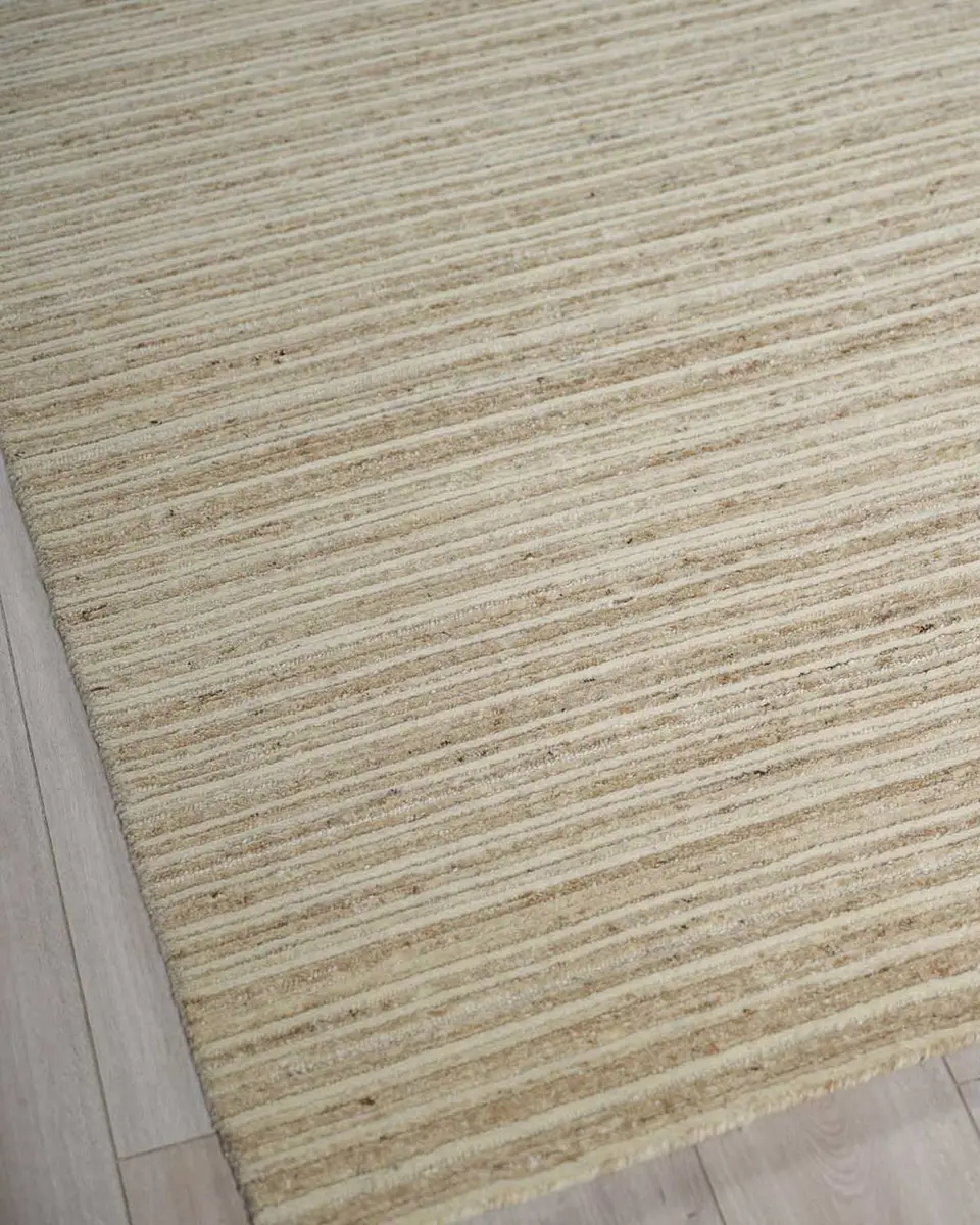 Exquisite Rugs Elko Hand-Loomed Beige Rug