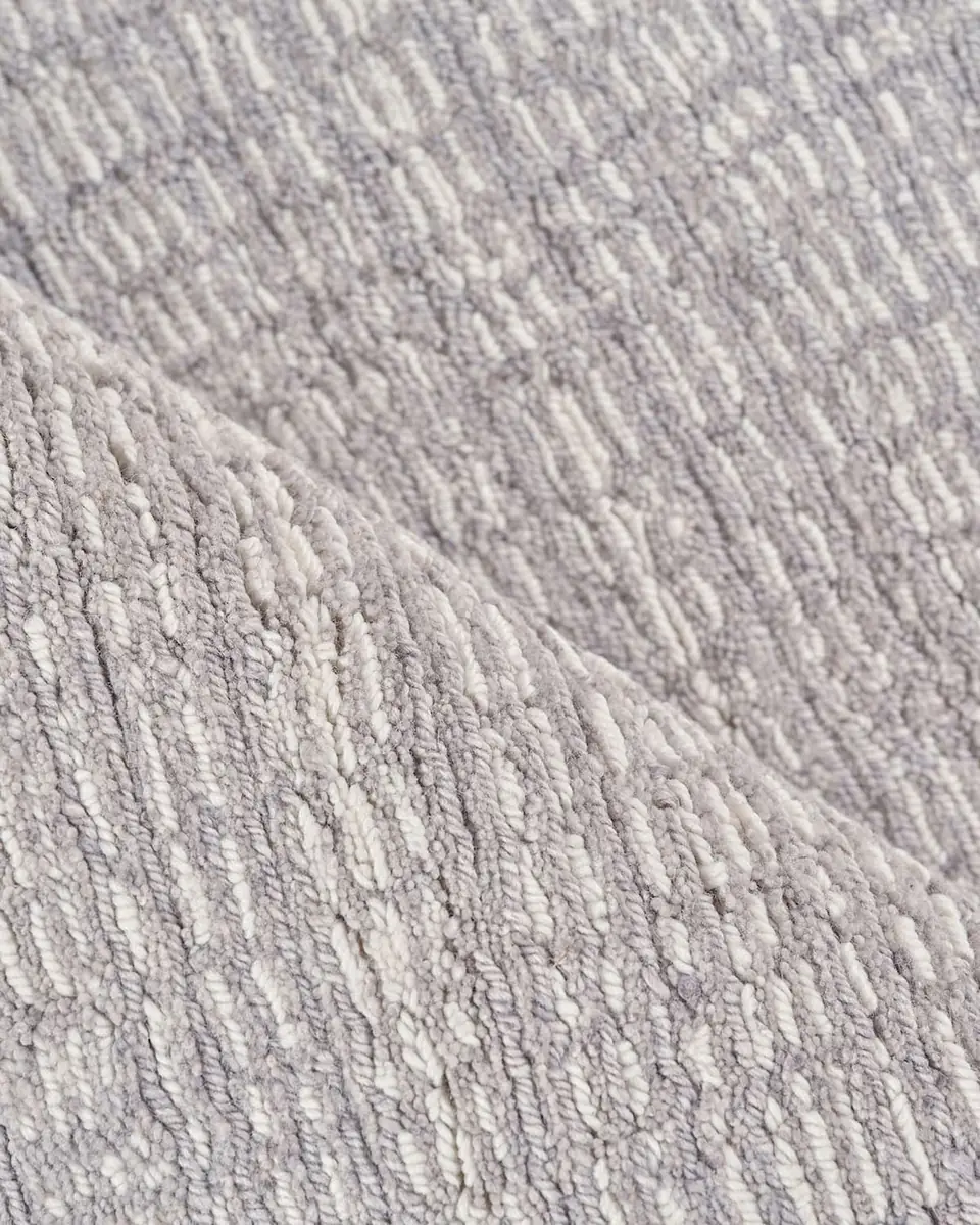 Exquisite Rugs Alpine Hand-Loomed Gray & Ivory Rug | Thumbnail 4 Exquisite Rugs Alpine Hand-Loomed Gray & Ivory Rug | Thumbnail 4