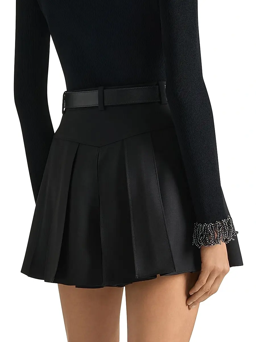 Givenchy Women's Pleated Back Shorts in Wool and Mohair - Black | Thumbnail 3 Givenchy Women's Pleated Back Shorts in Wool and Mohair - Black | Thumbnail 3