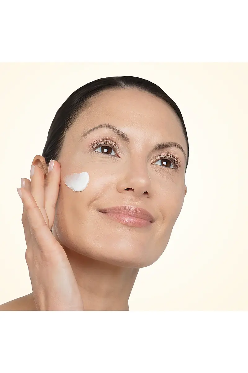 Valmont V-Lift Cream | Thumbnail 2