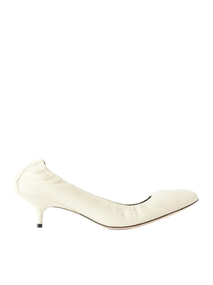 Low Pucker pumps in leather Low Pucker pumps in leather