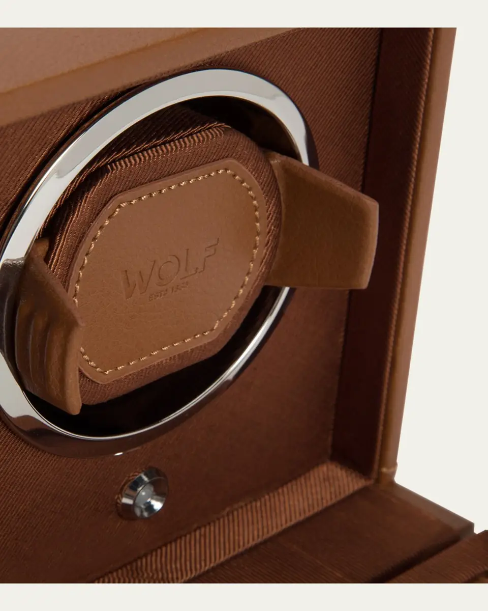 Wolf Cub Watch Winder with Cover | Thumbnail 9 Wolf Cub Watch Winder with Cover | Thumbnail 9
