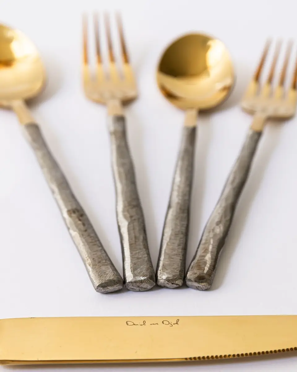 Daniel van Dijck 5-Piece Flatware Set with Textured Handles | Thumbnail 3 Daniel van Dijck 5-Piece Flatware Set with Textured Handles | Thumbnail 3