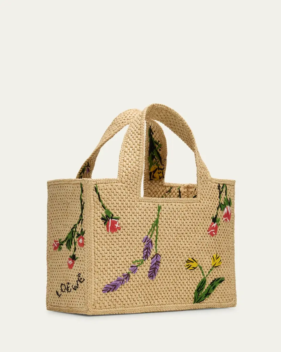 Loewe x Paula's Ibiza Small Flower Tote Bag in Raffia | Thumbnail 9 Loewe x Paula's Ibiza Small Flower Tote Bag in Raffia | Thumbnail 9