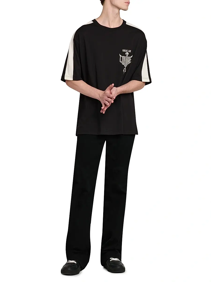 Versace Jeans Couture Men's Logo Relaxed-Fit T-Shirt | Thumbnail 2 Versace Jeans Couture Men's Logo Relaxed-Fit T-Shirt | Thumbnail 2