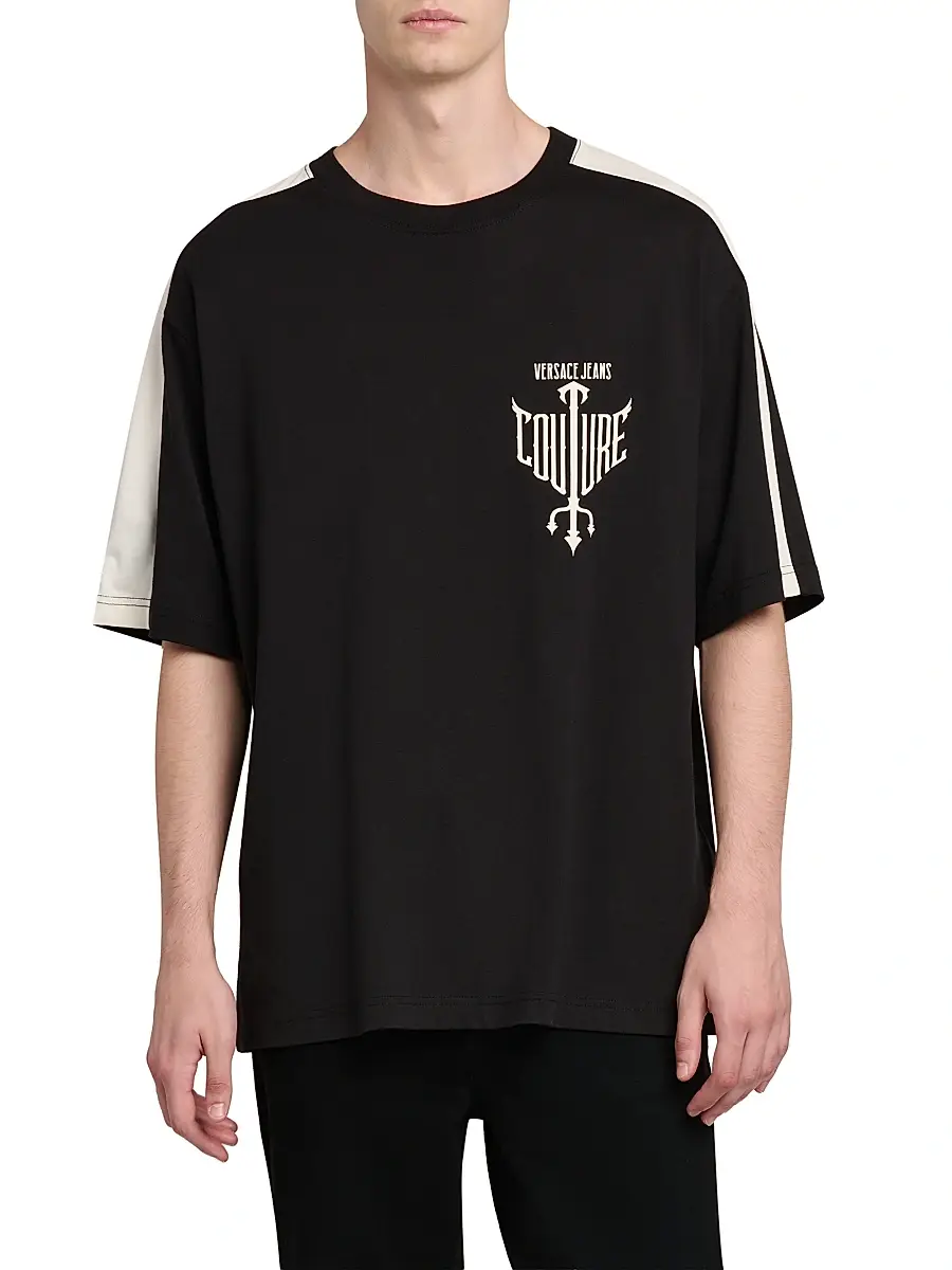 Versace Jeans Couture Men's Logo Relaxed-Fit T-Shirt | Thumbnail 3 Versace Jeans Couture Men's Logo Relaxed-Fit T-Shirt | Thumbnail 3