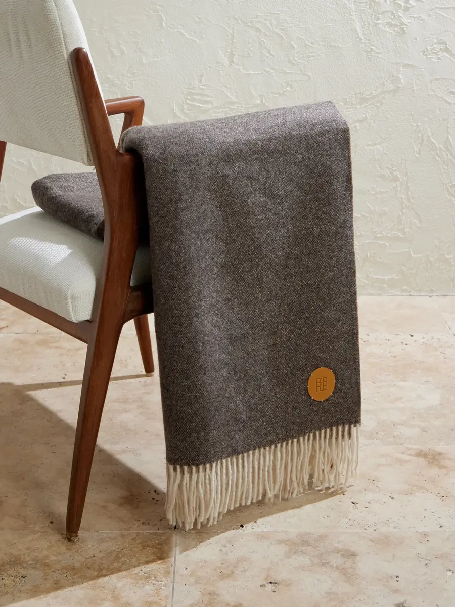 Soho Home Marwood Logo-Appliquéd Fringed Wool-Blend Throw - Men | Image 1 Soho Home Marwood Logo-Appliquéd Fringed Wool-Blend Throw - Men | Image 1