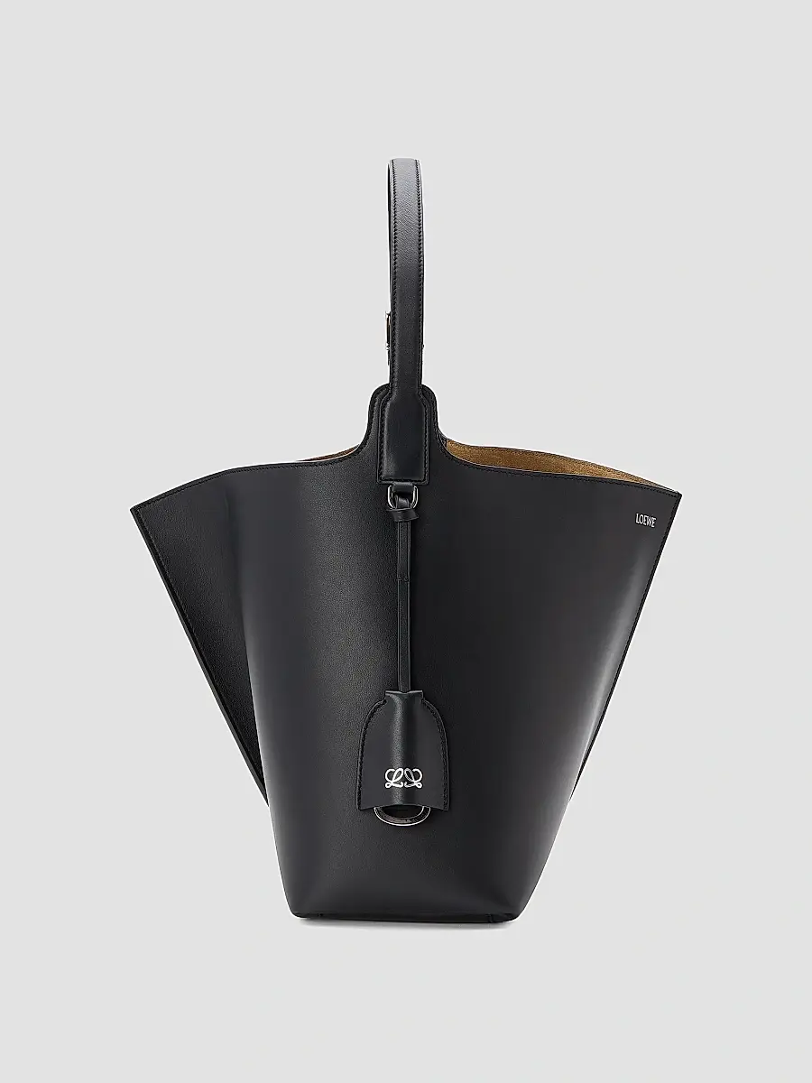 Loewe Women's Bilbao Medium Leather Bucket Bag | Thumbnail 9 Loewe Women's Bilbao Medium Leather Bucket Bag | Thumbnail 9