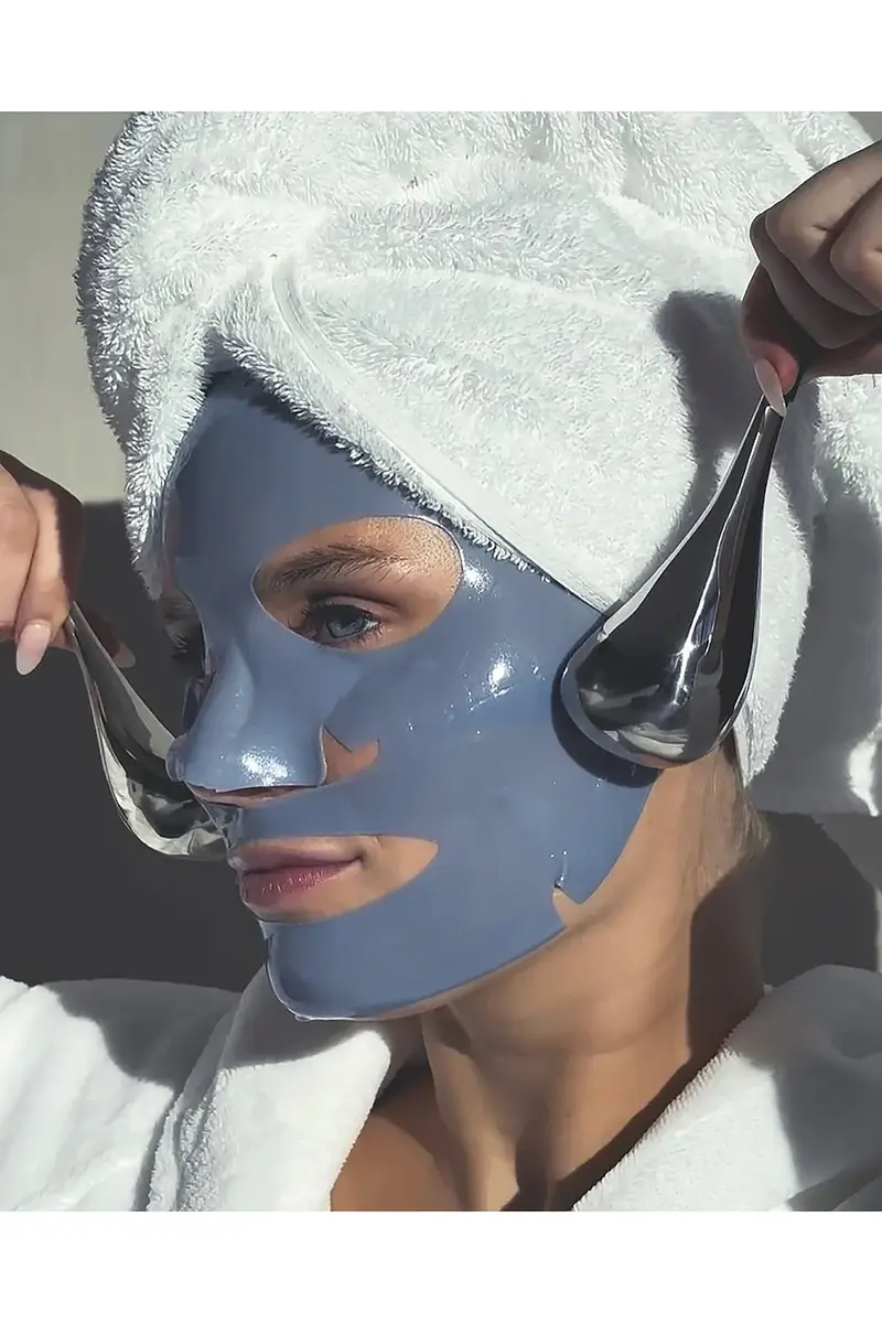 111SKIN Cryo Globes Facial Massage Tool | Thumbnail 7 111SKIN Cryo Globes Facial Massage Tool | Thumbnail 7