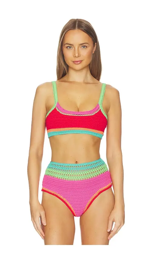 BEACH RIOT Milana Sports Bikini Top | Image 1 BEACH RIOT Milana Sports Bikini Top | Image 1