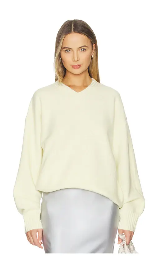 SEROYA Alejandra Sweater | Image 1 SEROYA Alejandra Sweater | Image 1