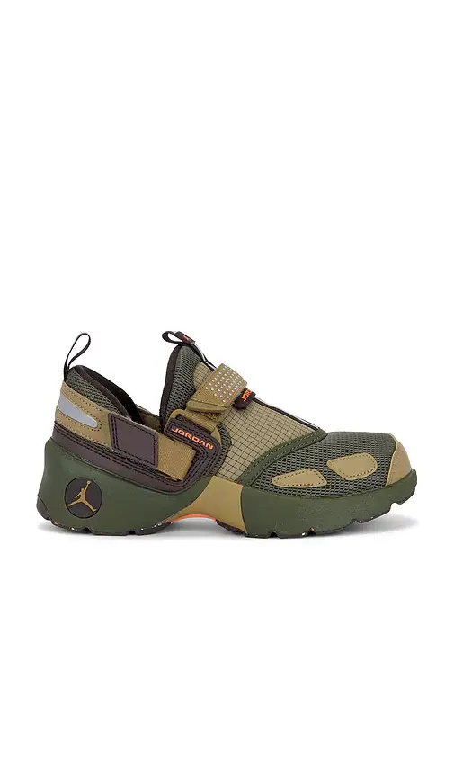 Jordan Trunner LX Sneaker | Image 1 Jordan Trunner LX Sneaker | Image 1