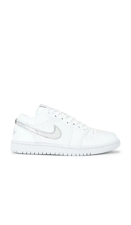 Jordan Air Jordan 1 Low SE Sneaker | Image 1 Jordan Air Jordan 1 Low SE Sneaker | Image 1