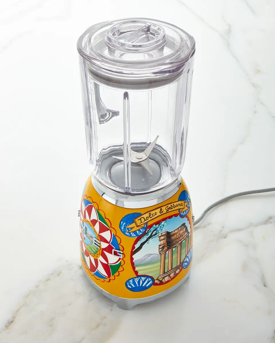Smeg Dolce & Gabbana x SMEG Blender | Image 1 Smeg Dolce & Gabbana x SMEG Blender | Image 1