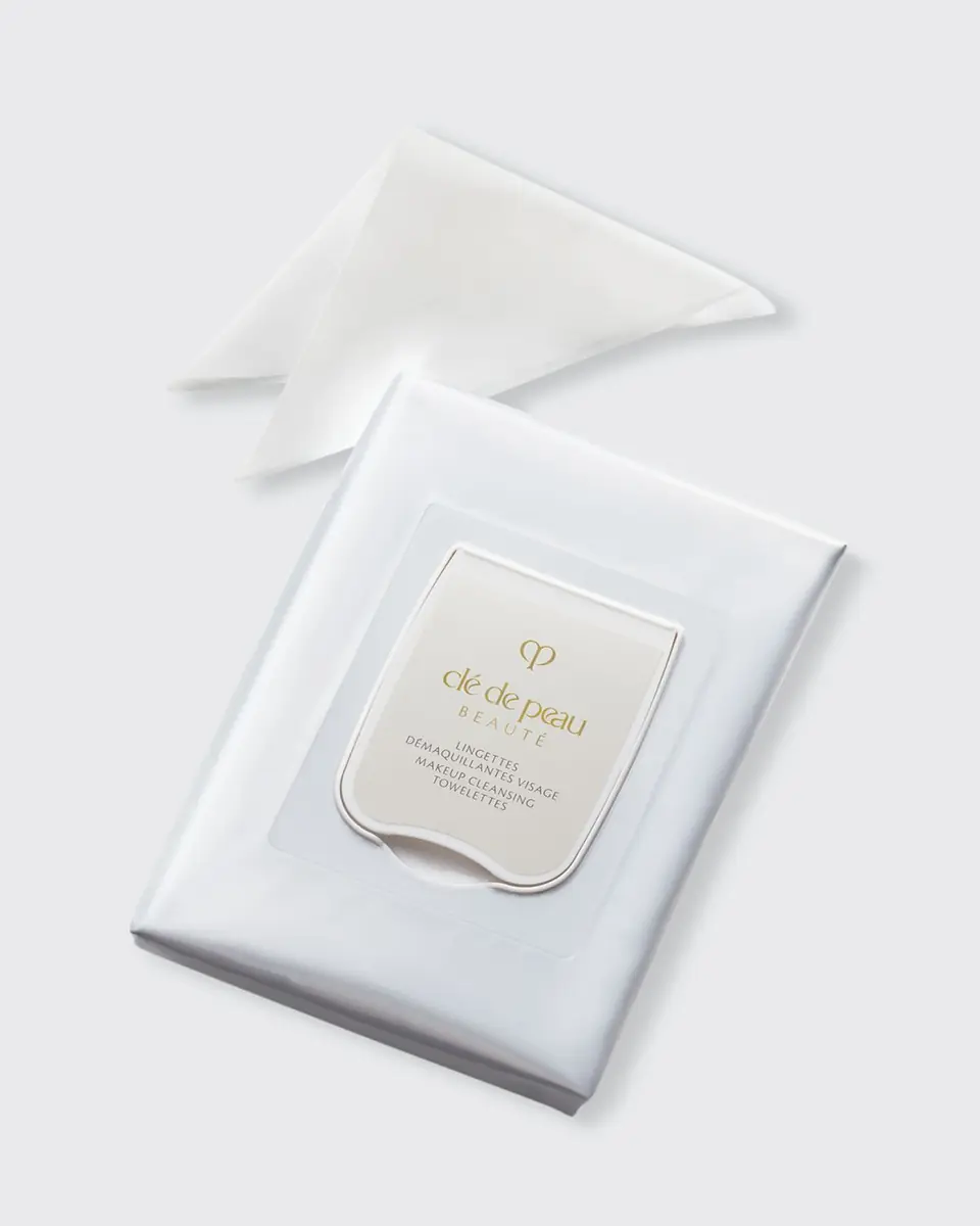 CLÉ DE PEAU BEAUTÉ Makeup Cleansing Towelettes, 50 ct. | Thumbnail 4 CLÉ DE PEAU BEAUTÉ Makeup Cleansing Towelettes, 50 ct. | Thumbnail 4