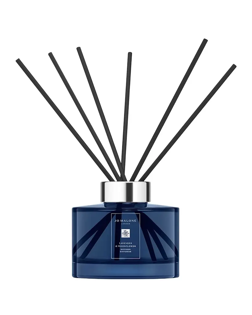 Jo Malone London 5.6 oz. Lavender & Moonflower Diffuser | Image 1 Jo Malone London 5.6 oz. Lavender & Moonflower Diffuser | Image 1