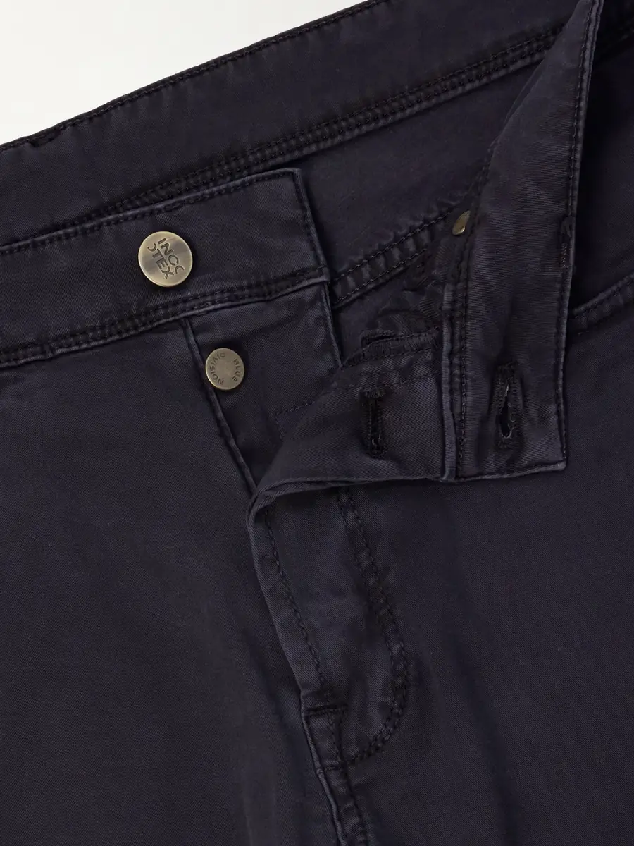 Slowear Slim-Fit Stretch Cotton-Blend Gabardine Trousers - Men | Thumbnail 6 Slowear Slim-Fit Stretch Cotton-Blend Gabardine Trousers - Men | Thumbnail 6