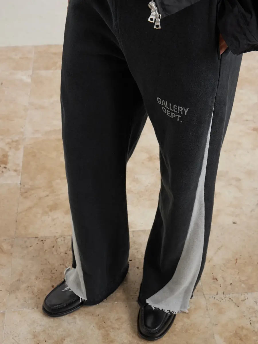 Gallery Dept. Flared Logo-Print Cotton-Jersey Sweatpants - Men | Thumbnail 5 Gallery Dept. Flared Logo-Print Cotton-Jersey Sweatpants - Men | Thumbnail 5