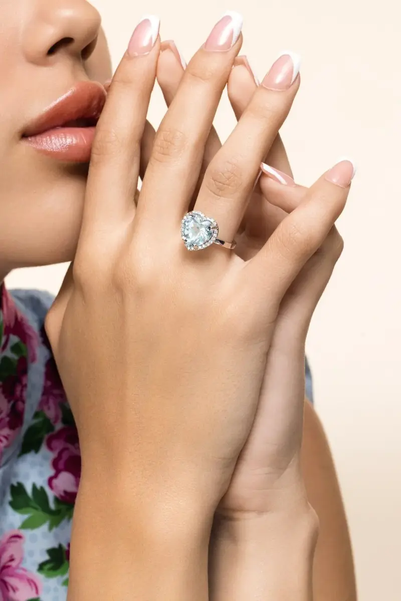 LISA NIK Aquamarine Diamond Heart Ring | Thumbnail 4
