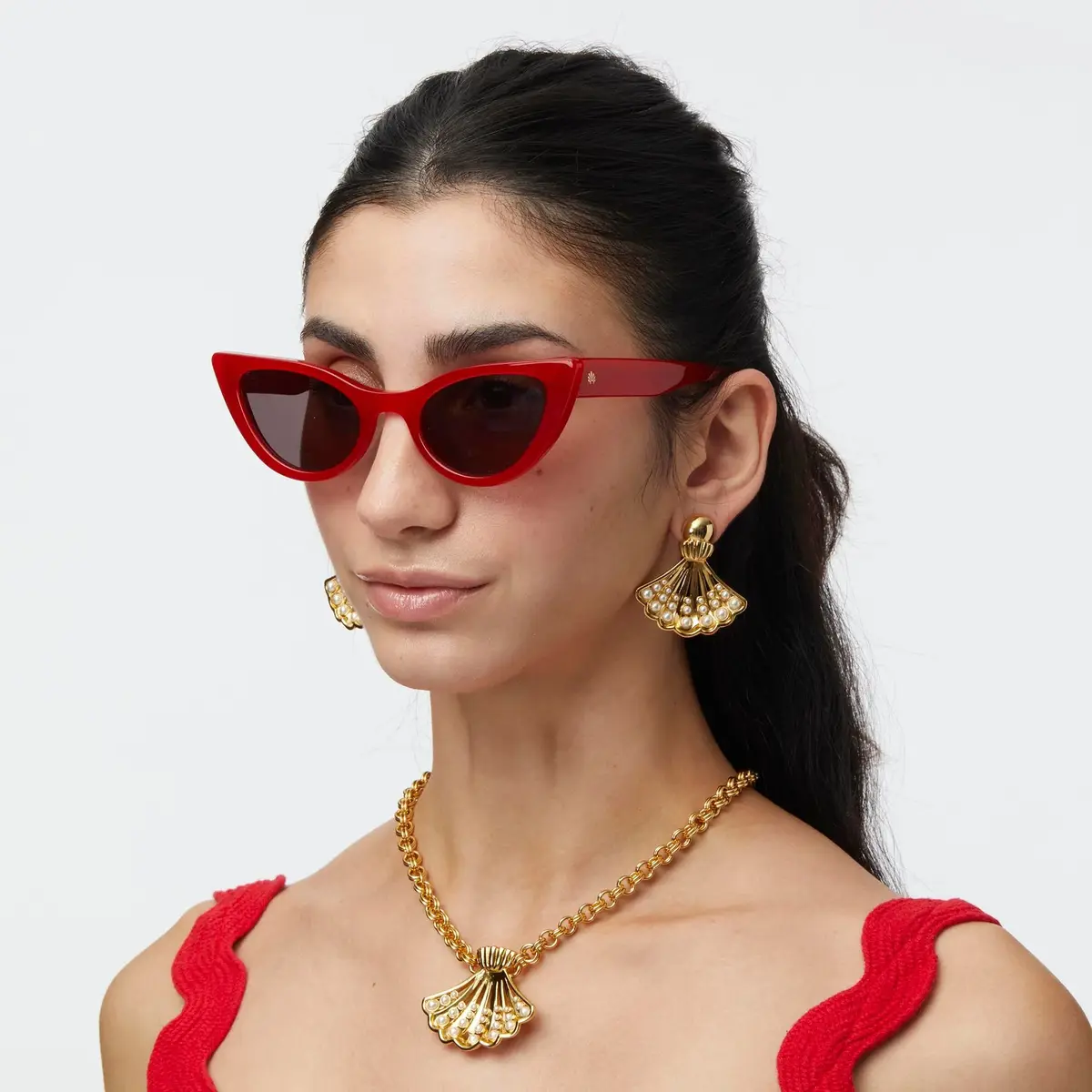 Lele Sadoughi RED MYKONOS CAT EYE SUNGLASSES | Thumbnail 2 Lele Sadoughi RED MYKONOS CAT EYE SUNGLASSES | Thumbnail 2