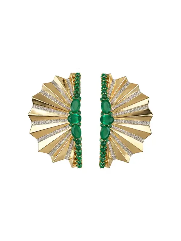 6.93ct Diamond Emerald 18K Gold Fanned Earrings 6.93ct Diamond Emerald 18K Gold Fanned Earrings