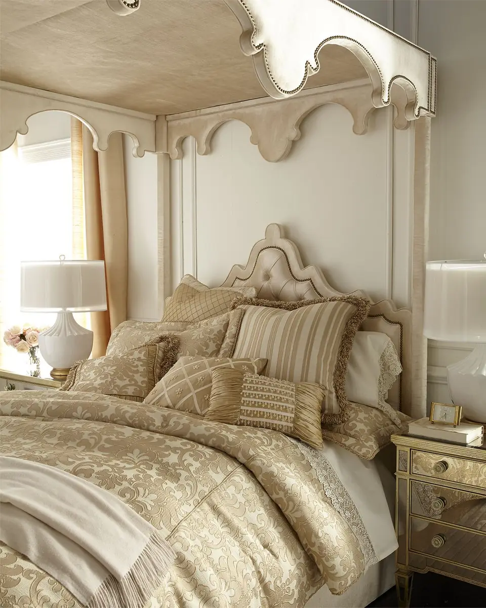 Haute House William Queen Canopy Bed | Thumbnail 3