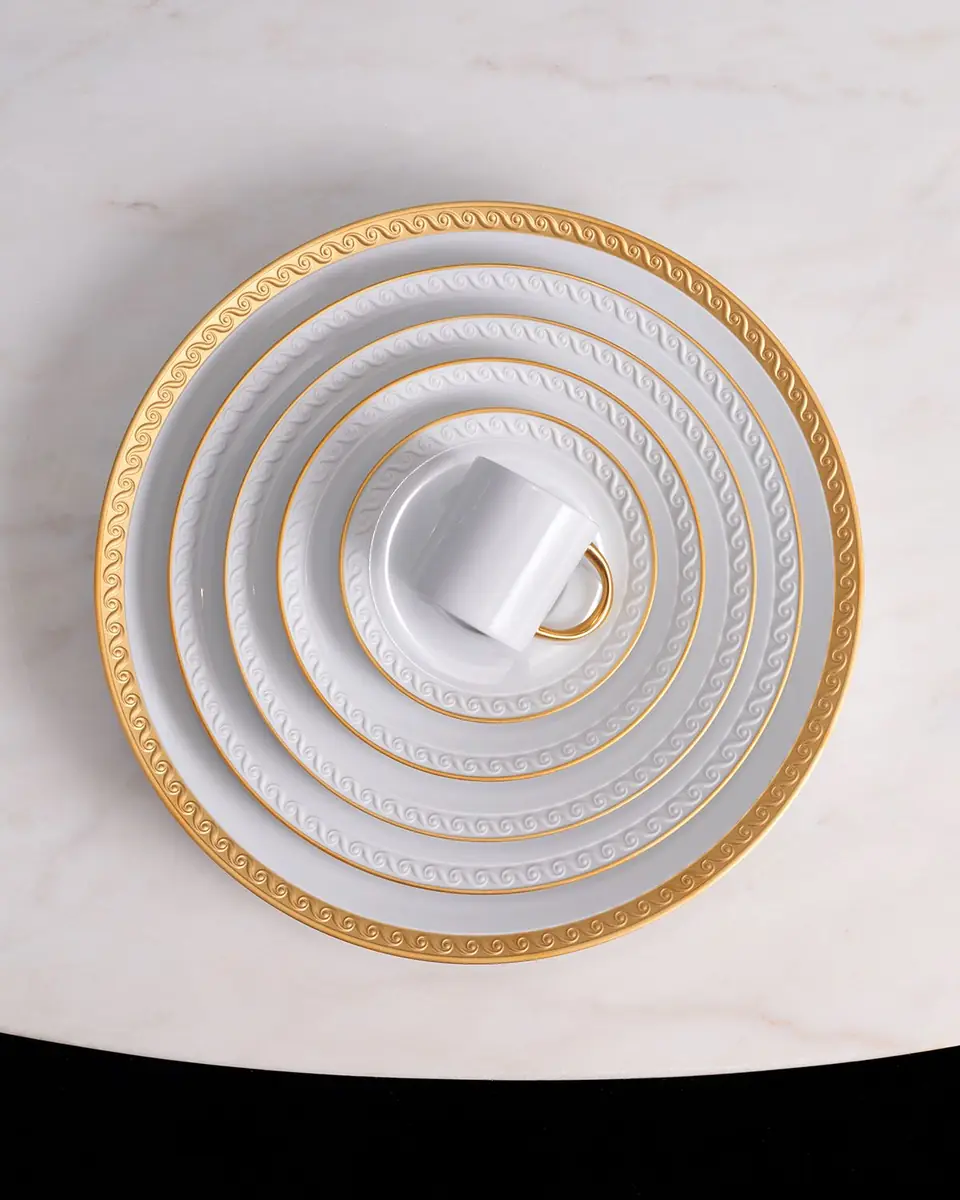 L'Objet Neptune 24K Gold-Rimmed Bread and Butter Plate | Thumbnail 2 L'Objet Neptune 24K Gold-Rimmed Bread and Butter Plate | Thumbnail 2