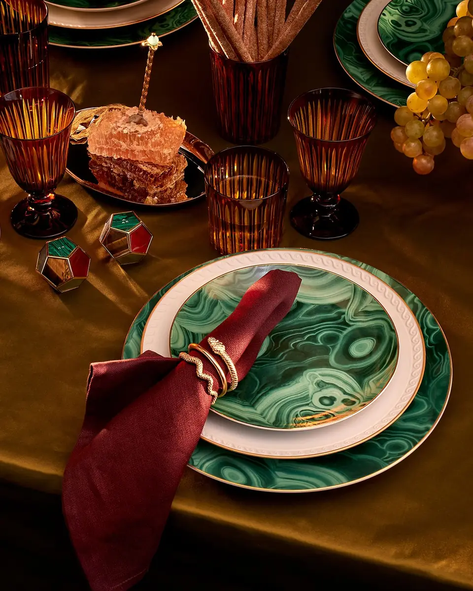 L'Objet Malachite Canape Plates | Thumbnail 2 L'Objet Malachite Canape Plates | Thumbnail 2
