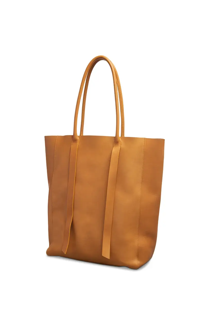 Gabriela Hearst Marianne Tote Bag in Cashew Leather | Image 1 Gabriela Hearst Marianne Tote Bag in Cashew Leather | Image 1