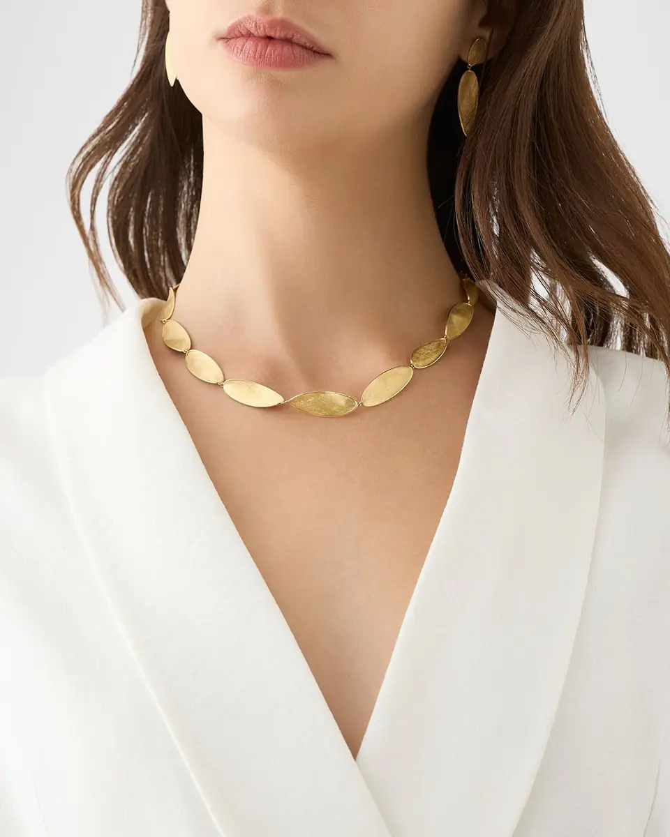 Marco Bicego 18K Yellow Gold Lunaria Twist Collar Necklace | Thumbnail 3 Marco Bicego 18K Yellow Gold Lunaria Twist Collar Necklace | Thumbnail 3