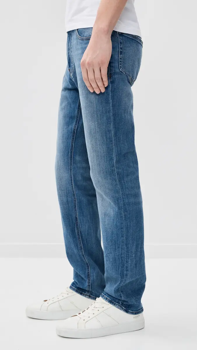 Frame Modern Straight Jeans | Thumbnail 4