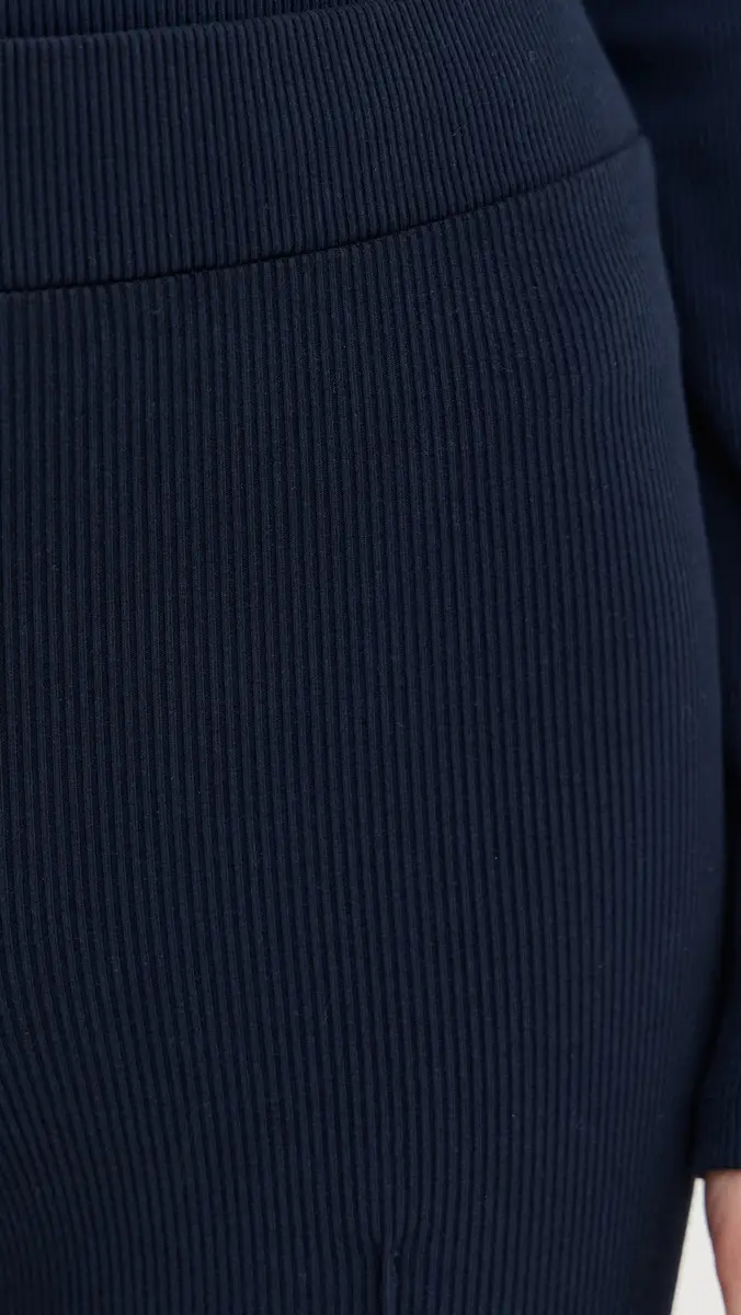 DONNI. DONNI. The Rib Kick Flare Pants | Thumbnail 6 DONNI. DONNI. The Rib Kick Flare Pants | Thumbnail 6
