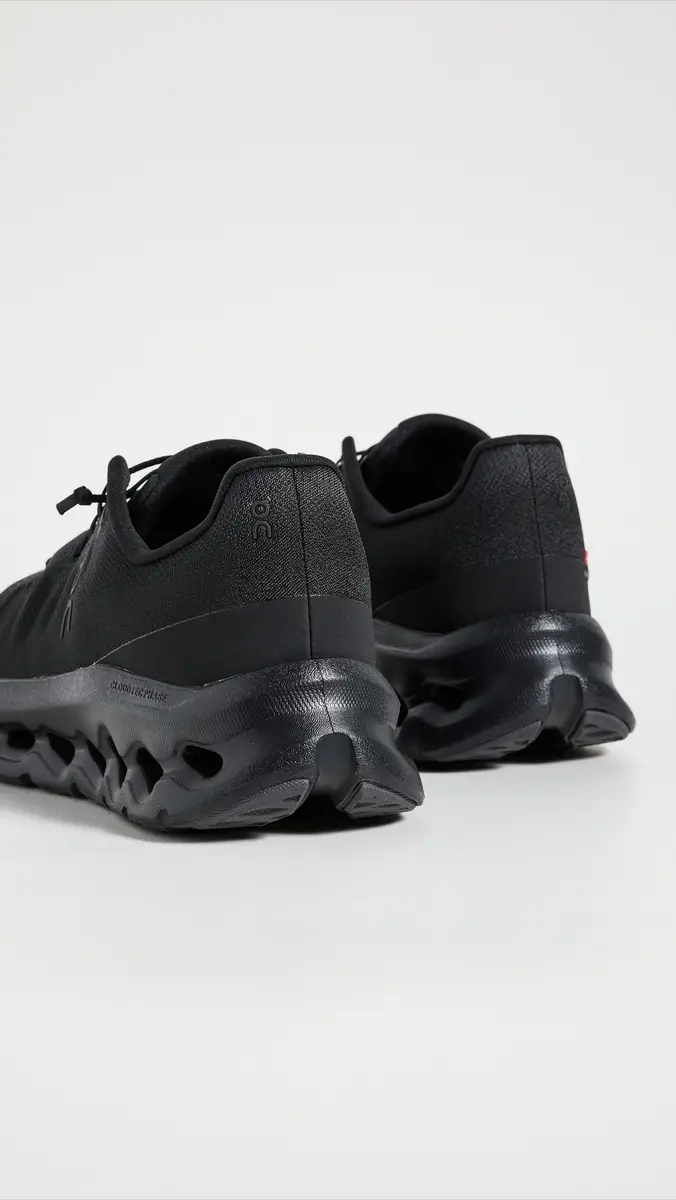 ON Cloudtilt Sneakers | Thumbnail 3