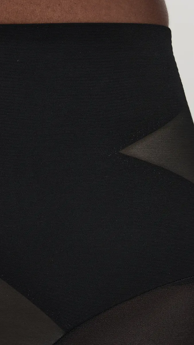 Honeylove Superpower Mid-Waist Shorts Runway | Thumbnail 6 Honeylove Superpower Mid-Waist Shorts Runway | Thumbnail 6