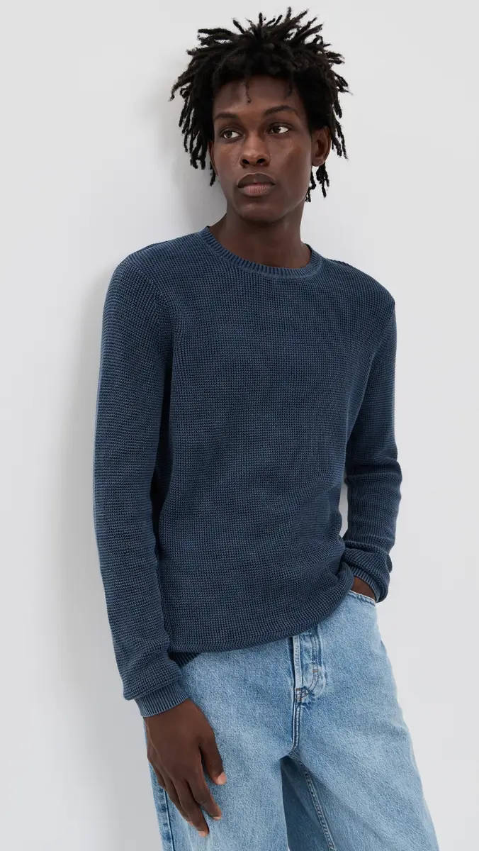 Faherty Sunwashed Crew Neck Sweater | Thumbnail 2 Faherty Sunwashed Crew Neck Sweater | Thumbnail 2